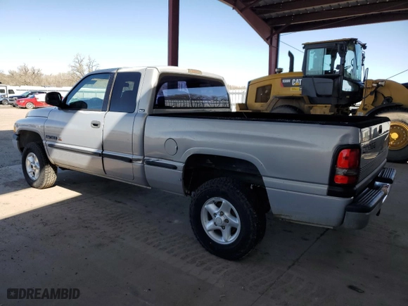 1999 Dodge Ram 1500 with VIN 3B7HF13Z6XM562560, listed as a Copart auction lot 53765115 with 204,563 mi miles and Clean Title. Bid and sale history available at carsss.com. Image 2.