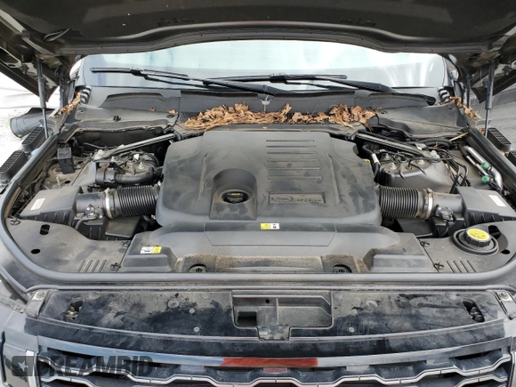 2020 Land Rover Range Rover z VIN SALGR2SUXLA572829, wystawiony jako Copart lot #81239604 z przebiegiem 43 478 mil mil oraz Szkoda całkowita • Salvage title. Historia ofert i sprzedaży dostępna na DreamBid. Obrazek 13.