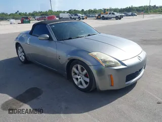 2004 Nissan 350Z Touring with VIN JN1AZ36A44T015510, listed as a IAAI auction lot 41959294 with 180,293 mi miles. Bid and sale history available at carsss.com. Image 1.
