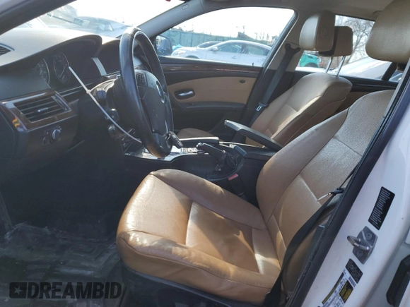 2010 BMW 5 Series 528i xDrive with VIN WBANV1C58AC388869, listed as a Copart auction lot 45670775 with 220,938 mi miles and Salvage Title. Bid and sale history available at carsss.com. Image 7.