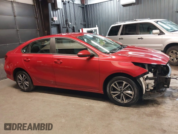 2022 Kia Forte LXS z VIN 3KPF24AD7NE497091, wystawiony jako IAAI lot #41894884 z przebiegiem 36 451 mil mil oraz . Historia ofert i sprzedaży dostępna na DreamBid. Obrazek 14.