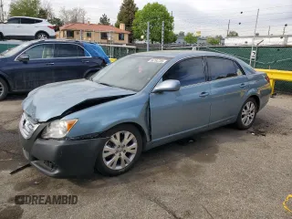 2008 Toyota Avalon XL z VIN 4T1BK36B18U294392, wystawiony jako Copart lot #56764705 z przebiegiem 180 999 mil mil oraz Szkoda całkowita • Salvage title. Historia ofert i sprzedaży dostępna na DreamBid. Obrazek 1.