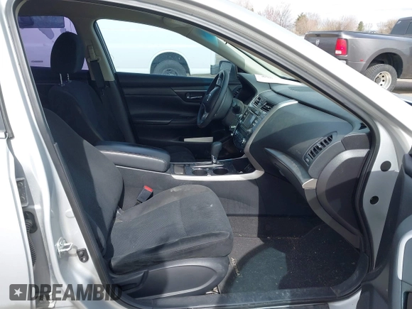 2015 Nissan Altima 2.5 S with VIN 1N4AL3AP3FN864728, listed as a IAAI auction lot 41851923 with 78,840 mi miles. Bid and sale history available at carsss.com. Image 5.