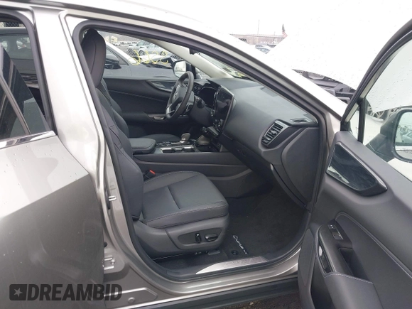 2025 Lexus NX 350h Premium with VIN 2T2GKCEZ0SC034395, listed as a IAAI auction lot 41465566 with 3,537 mi miles and . Bid and sale history available at DreamBid. Image 5.