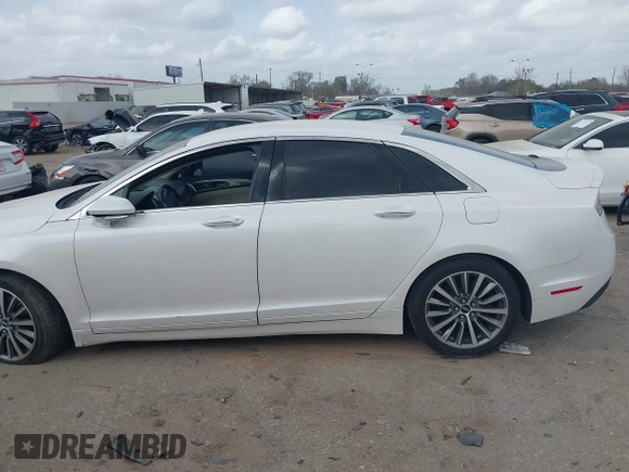 2017 Lincoln MKZ Hybrid Premiere with VIN 3LN6L5KU8HR629821, listed as a IAAI auction lot 41746310 with 106,941 mi miles. Bid and sale history available at carsss.com. Image 14.