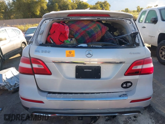 2015 Mercedes-Benz M 350 with VIN 4JGDA5HB4FA595001, listed as a IAAI auction lot 40765975 with Not provided miles and . Bid and sale history available at DreamBid. Image 16.