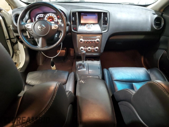 2013 Nissan Maxima SV z VIN 1N4AA5AP0DC840980, wystawiony jako Copart lot #58096015 z przebiegiem 191 445 mil mil oraz Szkoda całkowita • Salvage title. Historia ofert i sprzedaży dostępna na DreamBid. Obrazek 8.