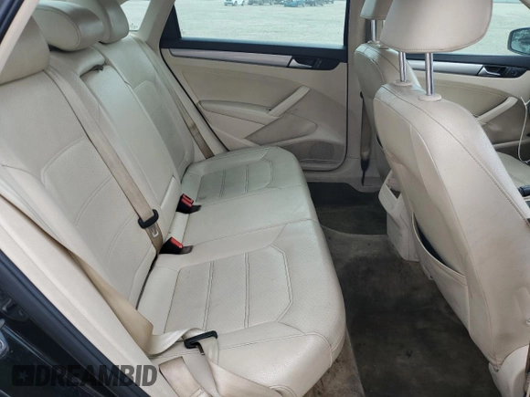 2015 Volkswagen Passat Limited Edition Edition z VIN 1VWAT7A3XFC122544, wystawiony jako Copart lot #55163774 z przebiegiem 125 774 mil mil oraz Szkoda całkowita • Salvage title. Historia ofert i sprzedaży dostępna na DreamBid. Obrazek 10.