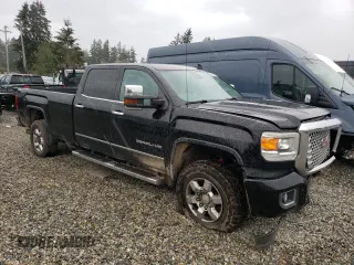 2016 GMC Sierra 3500HD Denali z VIN 1GT42YE82GF140938, wystawiony jako Copart lot #52556095 z przebiegiem 136 654 mil mil oraz Szkoda całkowita • Salvage title. Historia ofert i sprzedaży dostępna na DreamBid. Obrazek 4.