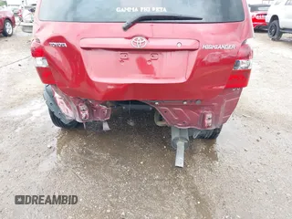 2005 Toyota Highlander z VIN JTEGP21A450079978, wystawiony jako IAAI lot #41905023 z przebiegiem 156 101 mil mil oraz . Historia ofert i sprzedaży dostępna na DreamBid. Obrazek 6.