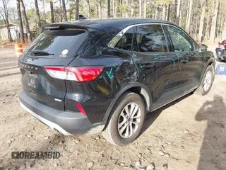 2020 Ford Escape SE с VIN 1FMCU0G61LUA91641, выставлен на аукционе IAAI как лот 41235361 с пробегом 67 017 миль миль и . История ставок и продаж доступна на DreamBid. Изображение 4.