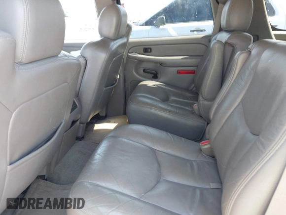 2004 Chevrolet Tahoe LS with VIN 1GNEK13Z74J182853, listed as a IAAI auction lot 41919117 with 141,188 mi miles. Bid and sale history available at carsss.com. Image 8.