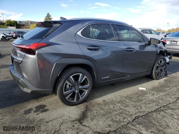 2022 Lexus UX with VIN JTHX9JBH2N2054570, listed as a Copart auction lot 81029604 with 28,698 mi miles and Salvage Title. Bid and sale history available at carsss.com. Image 3.
