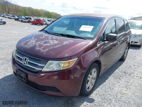2011 Honda Odyssey LX with VIN 5FNRL5H28BB088074, listed as a IAAI auction lot 42033376 with 199,148 mi miles. Bid and sale history available at carsss.com. Image 6.