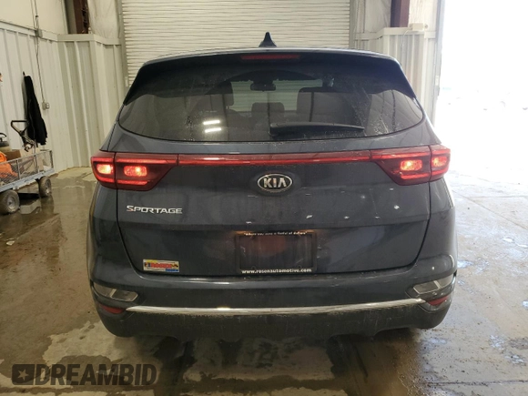2022 Kia Sportage LX with VIN KNDPMCAC6N7962671, listed as a Copart auction lot 49358555 with 33,813 mi miles and Salvage Title. Bid and sale history available at carsss.com. Image 6.