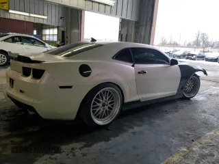 2010 Chevrolet Camaro 2SS with VIN 2G1FK1EJ1A9118733, listed as a Copart auction lot 45145235 with 91,083 mi miles and Salvage title. Bid and sale history available at DreamBid. Image 3.