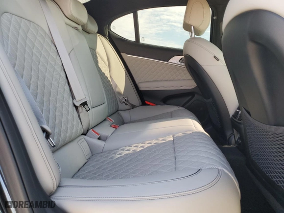 2022 Genesis G70 3.3T with VIN KMTG54TE0NU103581, listed as a Copart auction lot 46139865 with 43,493 mi miles and Salvage Title. Bid and sale history available at carsss.com. Image 10.