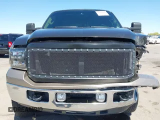 2006 Ford F-250 XL z VIN 1FTSW21P06EA12272, wystawiony jako IAAI lot #42101086 z przebiegiem 247 602 mil mil oraz . Historia ofert i sprzedaży dostępna na DreamBid. Obrazek 13.