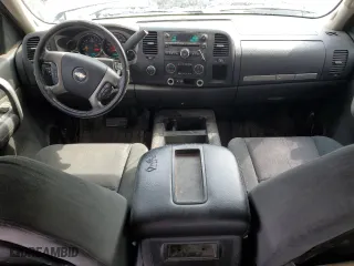 2007 Chevrolet Silverado 1500 LTZ with VIN 2GCEK13M571659095, listed as a Copart auction lot 45186225 with 200,744 mi miles and Salvage Title. Bid and sale history available at carsss.com. Image 8.