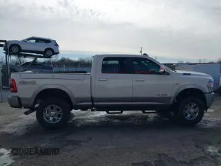 2022 Ram 2500 Laramie с VIN 3C6UR5FLXNG105323, выставлен на аукционе IAAI как лот 41359667 с пробегом 33 266 миль миль и . История ставок и продаж доступна на DreamBid. Изображение 13.