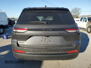 2022 Jeep Grand Cherokee Laredo with VIN 1C4RJHAGXN8598721, listed as a Copart auction lot 83541784 with 5,802 mi miles and Salvage title. Bid and sale history available at DreamBid. Image 6.