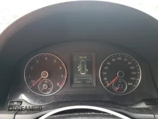 2010 Volkswagen Jetta SEL с VIN 3VWRX7AJ5AM072519, выставлен на аукционе Copart как лот 61594745 с пробегом 260 422 миль миль и Списание • Salvage title. История ставок и продаж доступна на DreamBid. Изображение 9.