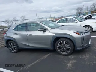 2020 Lexus UX with VIN JTHP3JBH5L2024624, listed as a IAAI auction lot 41826234 with 82,043 mi miles. Bid and sale history available at carsss.com. Image 13.