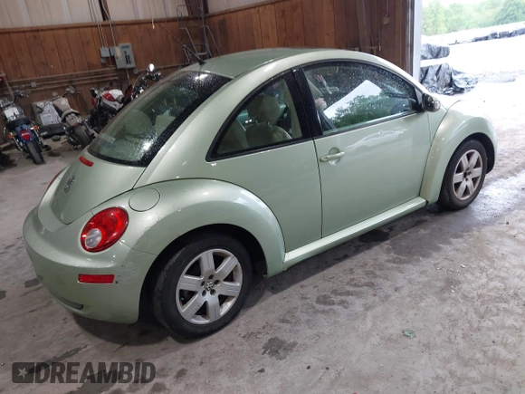 2007 Volkswagen Beetle с VIN 3VWRG31C47M511096, выставлен на аукционе IAAI как лот 42236158 с пробегом 130 880 миль миль и . История ставок и продаж доступна на DreamBid. Изображение 4.
