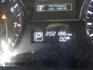 2014 Nissan Pathfinder Platinum with VIN 5N1AR2MM3EC692923, listed as a IAAI auction lot 41400968 with 202,186 mi miles and . Bid and sale history available at DreamBid. Image 15.