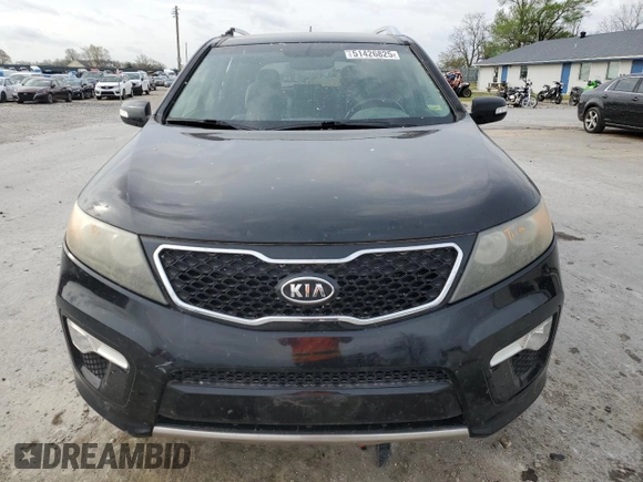 2011 Kia Sorento SX with VIN 5XYKWDA21BG093963, listed as a Copart auction lot 51426825 with 186,749 mi miles and Salvage Title. Bid and sale history available at carsss.com. Image 5.