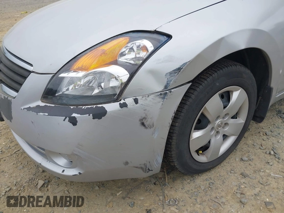 2008 Nissan Altima 2.5 S with VIN 1N4AL21E78C132934, listed as a IAAI auction lot 42085041 with 151,660 mi miles. Bid and sale history available at carsss.com. Image 6.