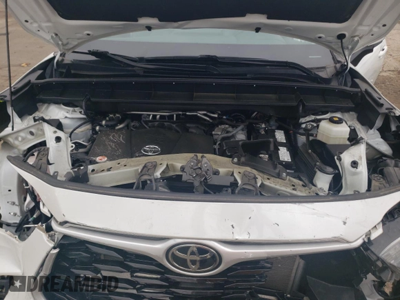 2022 Toyota Highlander XLE with VIN 5TDGZRBH0NS589020, listed as a Copart auction lot 62696015 with 36,131 mi miles and Salvage title. Bid and sale history available at DreamBid. Image 14.