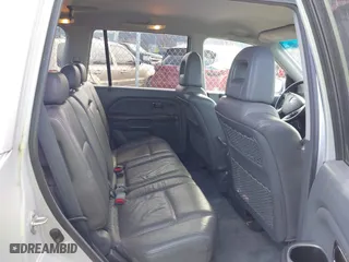 2003 Honda Pilot EX with VIN 2HKYF18553H556321, listed as a IAAI auction lot 41840056 with 110,352 mi miles. Bid and sale history available at carsss.com. Image 8.