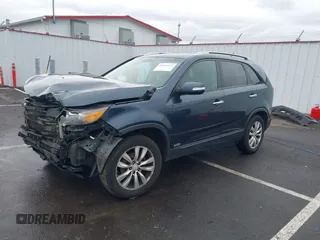 2011 Kia Sorento LX with VIN 5XYKTDA2XBG078239, listed as a IAAI auction lot 41474123 with 198,978 mi miles. Bid and sale history available at carsss.com. Image 20.