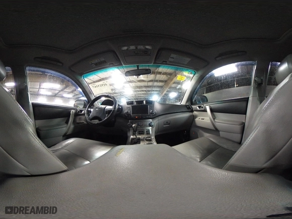 2012 Toyota Highlander with VIN 5TDBK3EH7CS112265, listed as a IAAI auction lot 41923167 with 113,655 mi miles. Bid and sale history available at carsss.com. Image 18.