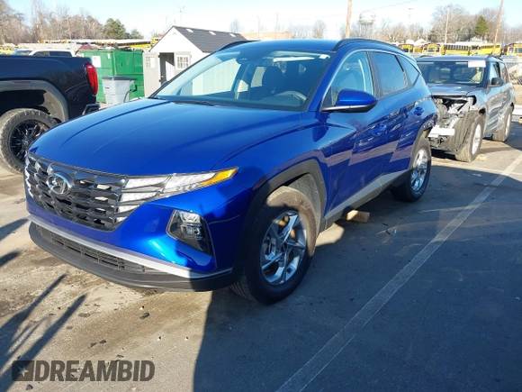 2024 Hyundai Tucson SEL with VIN 5NMJBCDE4RH334082, listed as a IAAI auction lot 41493611 with 10,441 mi miles and . Bid and sale history available at carsss.com. Image 17.