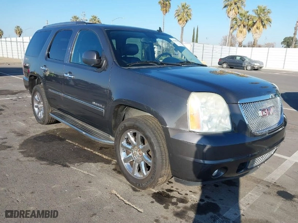 2010 GMC Yukon Denali with VIN 1GKUKEEF9AR219479, listed as a IAAI auction lot 41444493 with 201295 miles. Bid and sale history available at carsss.com. Image 1.