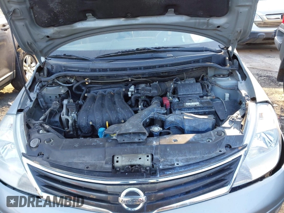 2011 Nissan Versa 1.8 S with VIN 3N1BC1AP9BL423170, listed as a IAAI auction lot 41821121 with 246,940 mi miles. Bid and sale history available at carsss.com. Image 10.