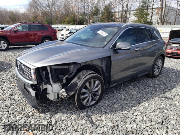 2020 Infiniti QX50 Essential z VIN 3PCAJ5M33LF108704, wystawiony jako Copart lot #49284725 z przebiegiem 45 691 mil mil oraz Szkoda całkowita • Salvage title. Historia ofert i sprzedaży dostępna na DreamBid. Obrazek 1.