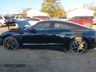 2024 Audi RS e-tron GT z VIN WAUBHBFW8R7901451, wystawiony jako IAAI lot #40955718 z przebiegiem Nie podano mil oraz . Historia ofert i sprzedaży dostępna na DreamBid. Obrazek 15.