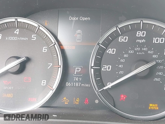 2018 Acura TLX w/Technology Pkg with VIN 19UUB3F59JA000947, listed as a IAAI auction lot 41981918 with 61,187 mi miles. Bid and sale history available at carsss.com. Image 7.
