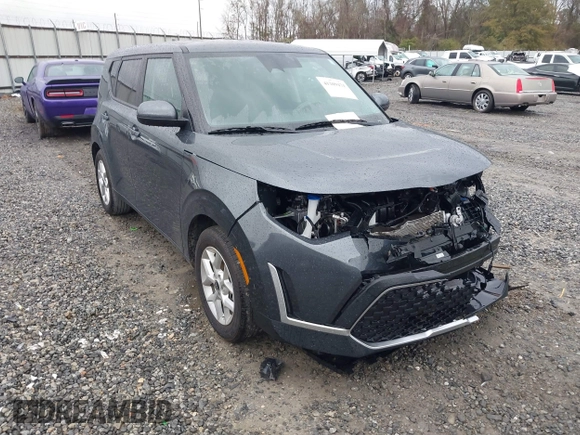2024 Kia Soul LX with VIN KNDJ23AU9R7917623, listed as a IAAI auction lot 41209471 with 17,536 mi miles. Bid and sale history available at carsss.com. Image 6.