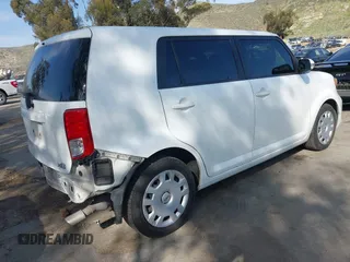 2015 Scion xB with VIN JTLZE4FE3FJ080193, listed as a IAAI auction lot 41976842 with 164,988 mi miles. Bid and sale history available at carsss.com. Image 4.