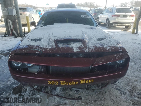 2022 Dodge Challenger R/T Scat Pack z VIN 2C3CDZFJ7NH253801, wystawiony jako Copart lot #42668345 z przebiegiem 62 477 mil mil oraz Szkoda całkowita • Salvage title. Historia ofert i sprzedaży dostępna na DreamBid. Obrazek 5.