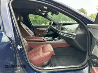 2023 BMW 7 Series 760i xDrive with VIN WBA33EJ06PCM02319, listed as a Copart auction lot 64957095 with 35,731 mi miles and Clean title. Bid and sale history available at DreamBid. Image 6.