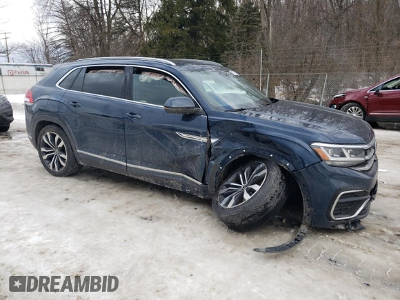 2021 Volkswagen Atlas SEL Premium R-Line with VIN 1V2FE2CA3MC206217, listed as a Copart auction lot 42675215 with 61,723 mi miles and Salvage title. Bid and sale history available at DreamBid. Image 4.