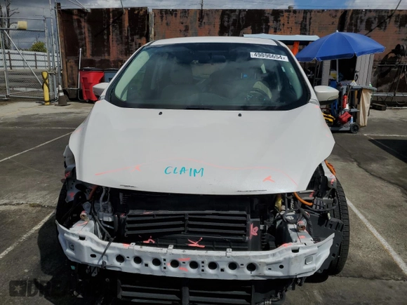 2017 Ford C-Max Energi SE with VIN 1FADP5EU9HL105531, listed as a Copart auction lot 49896654 with 88,544 mi miles. Bid and sale history available at carsss.com. Image 5.