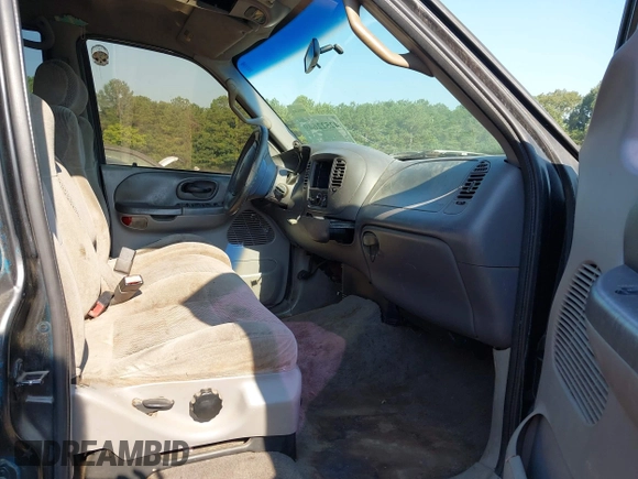 2001 Ford F-150 XLT with VIN 1FTRW07L41KB76786, listed as a IAAI auction lot 42522649 with Not provided miles and . Bid and sale history available at DreamBid. Image 5.