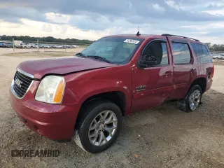 2007 GMC Yukon SLT with VIN 1GKFC13J77R240748, listed as a Copart auction lot 74296324 with 239,410 mi miles and Salvage Title. Bid and sale history available at carsss.com. Image 1.