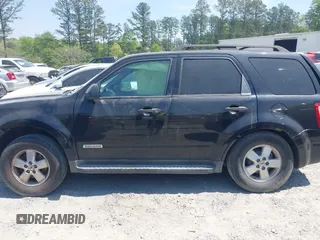 2008 Ford Escape XLT с VIN 1FMCU931X8KB06459, выставлен на аукционе IAAI как лот 42055096 с пробегом 156 316 миль миль и . История ставок и продаж доступна на DreamBid. Изображение 14.